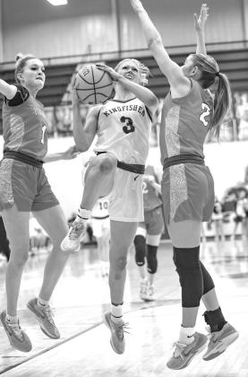 Lady Jackets sent to consolation bracket