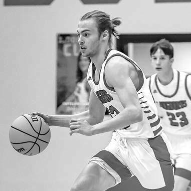 Harviston is MVP, 4 Longhorns earn Skeltur Conference honors 