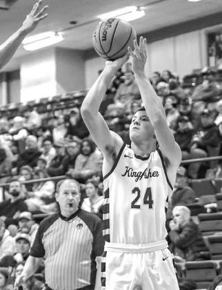 JHETT BIRDWELL was 3 of 5 from 3-point range and scored 11 points in the Jackets’ win at Chickasha. [Photo by Chris Simon/www.simon-sports-photos.smugmug.com]