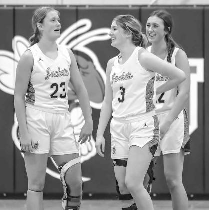 Lady Jackets start strong