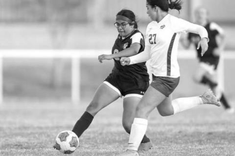 Lady Jackets drop 1-0 matchup to Newkirk