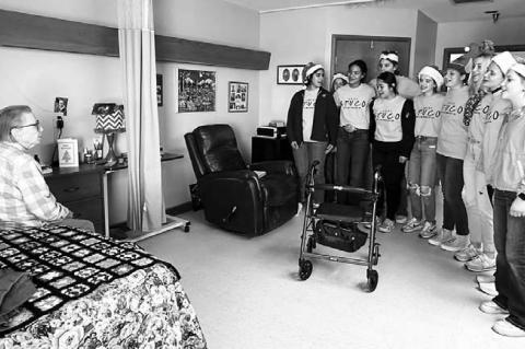 Lomega STUCO Spreads Holiday Cheer